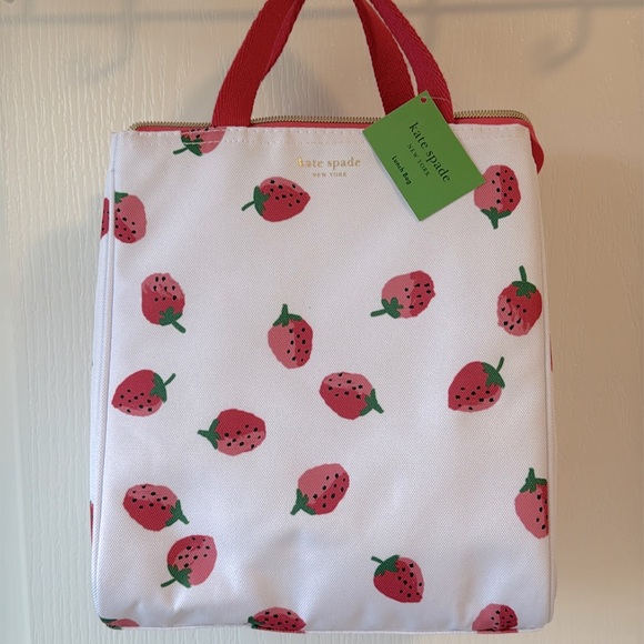 kate spade Handbags - NEW Kate Spade Strawberries Lunch bag